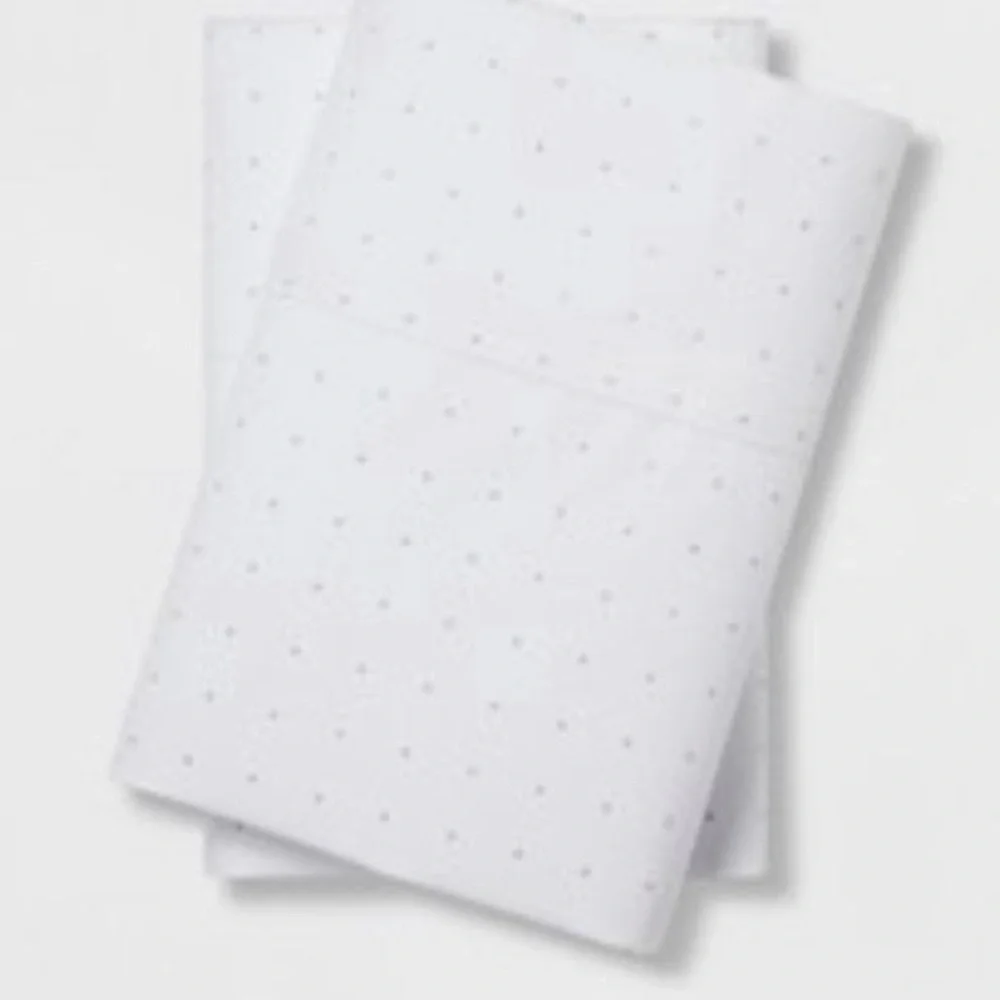 Target King easy care pillowcase set NWT